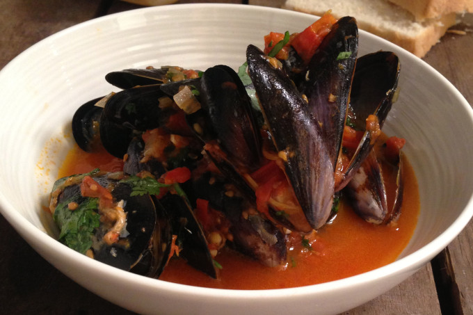 Mussels in Tomato and Chilli Sauce