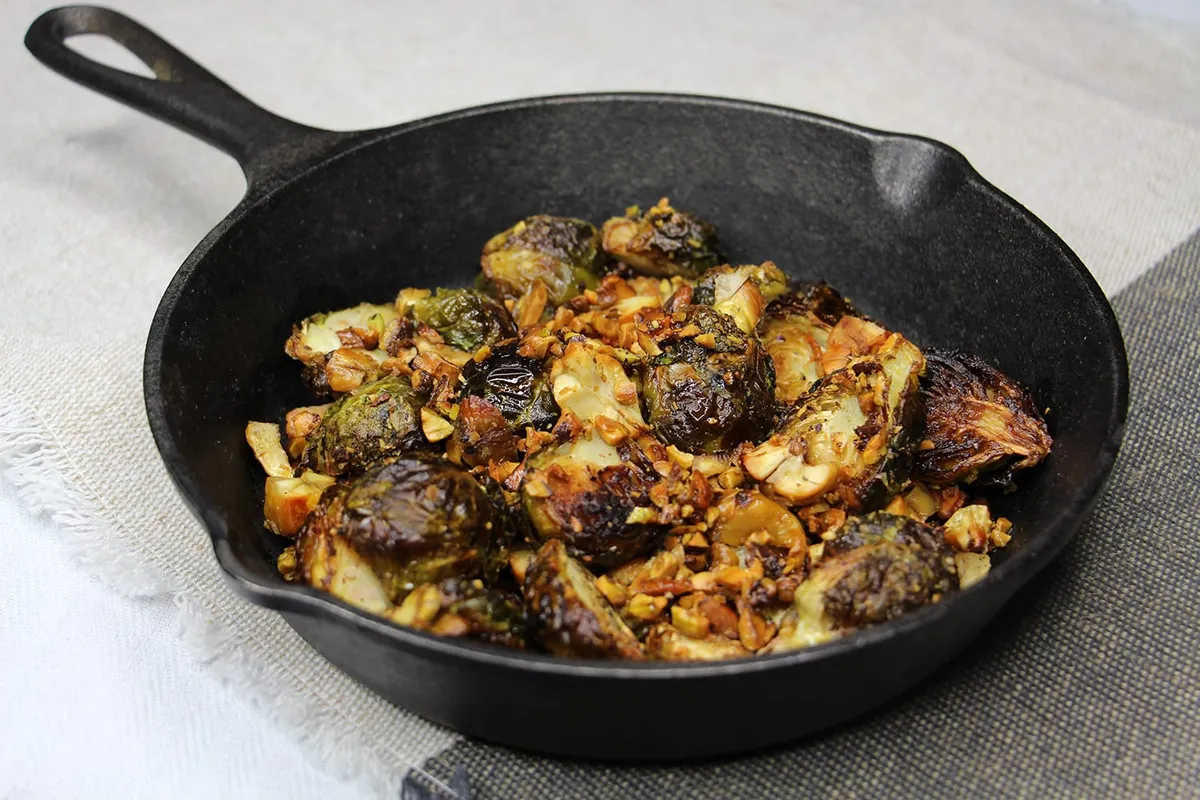 roasted brussel christmas sprouts with chestnuts