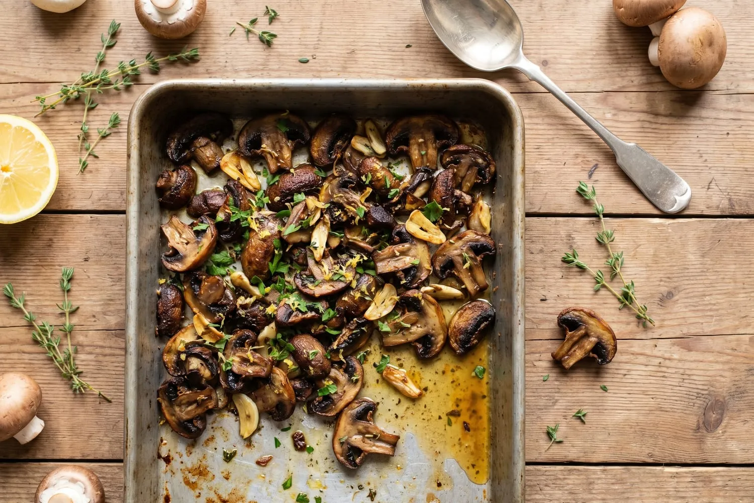 Garlic and Thyme Roasted Mushrooms