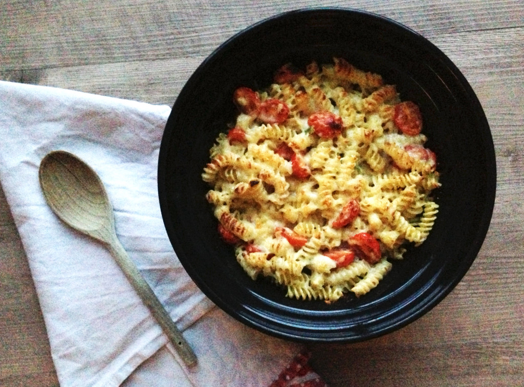 Garlic, Cheese & Tomato Pasta Bake