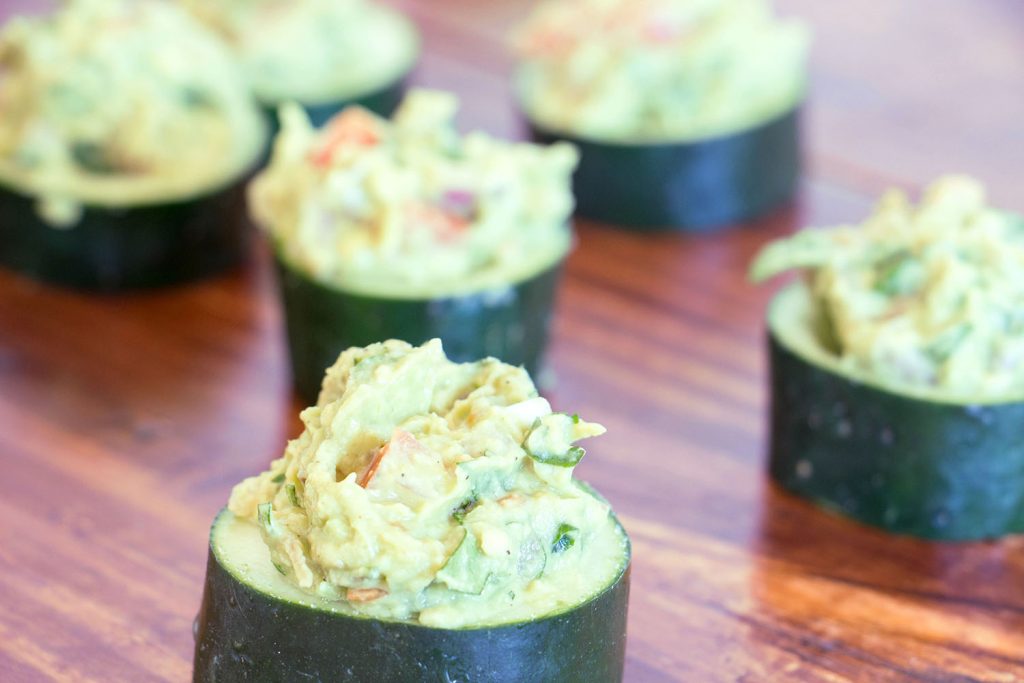 Guacamole cucumber cups 4